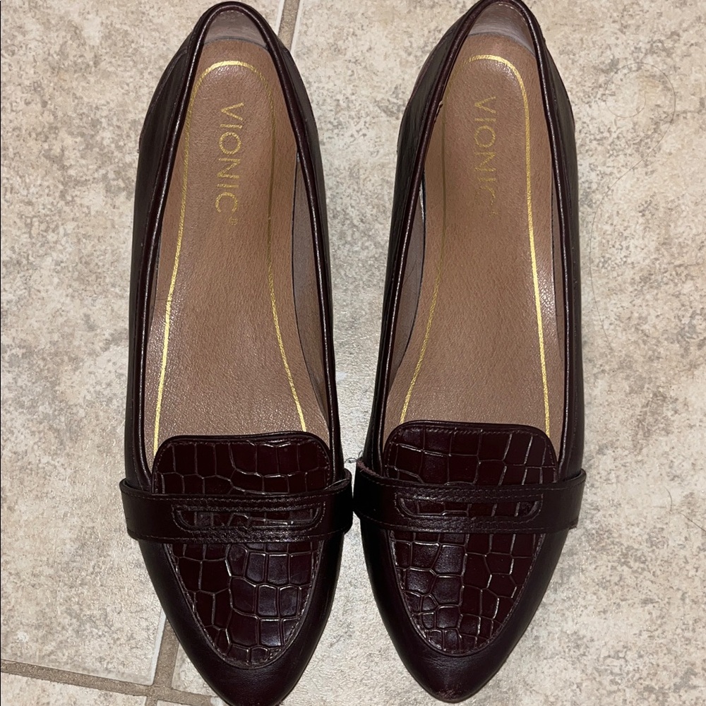 Vionic Women's Dark Brown Croc-Embossed Pointed Penny Loafers - Picture 2 of 5